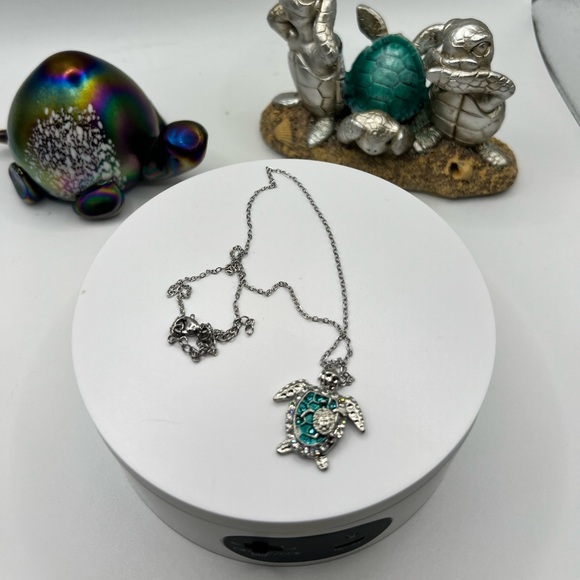 Jewelry - Stainless Steel Turtle Pendant on Chain W/ Crystals & Cubic Zirconias NEW